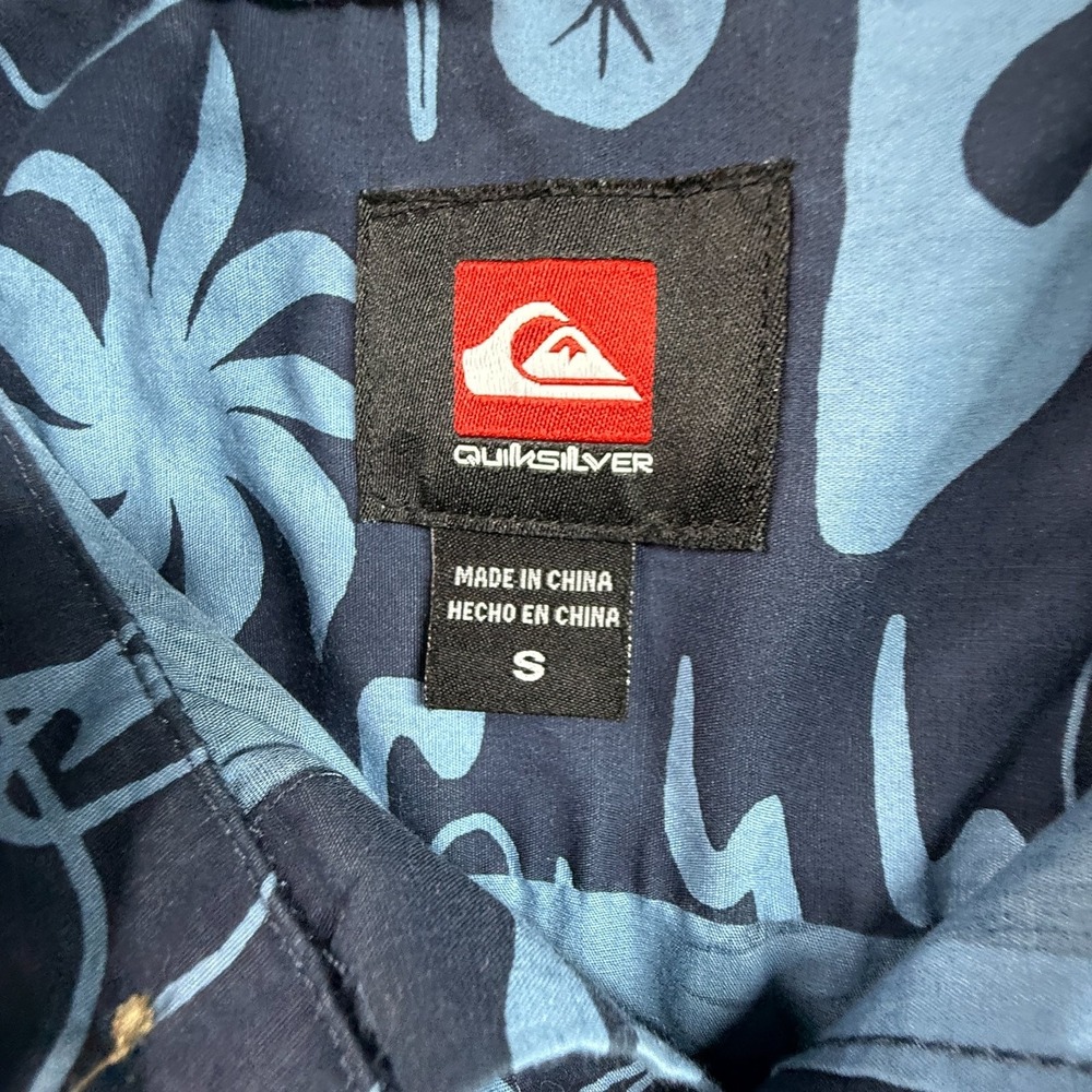 Quiksilver Men's S Blue Tropical Print Button Up Short Sleeve Shirt Surf Beach - Picture 2 of 4